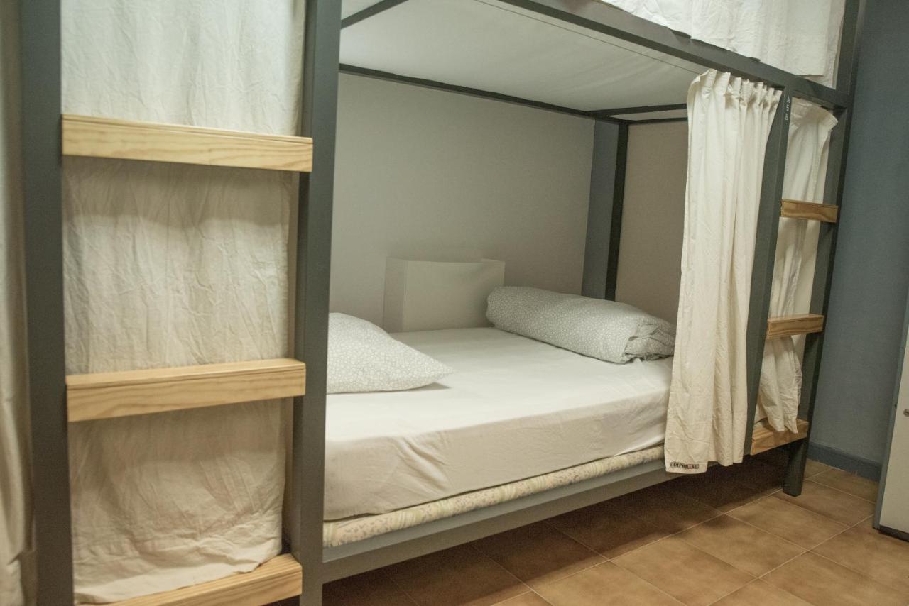 Einzelbett im gemischten Schlafsaal mit Gemeinschaftsbad
