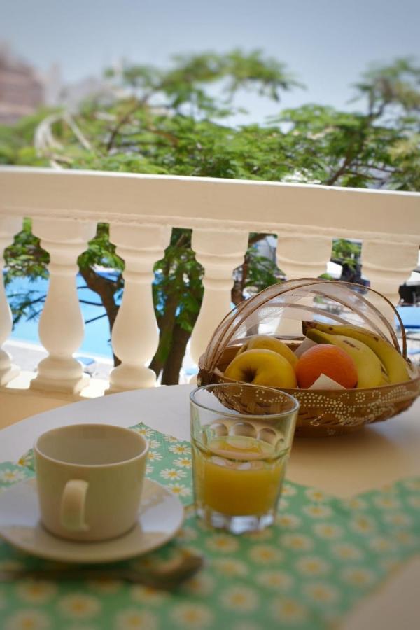 Studio with Sea View,1162908105:JPEG