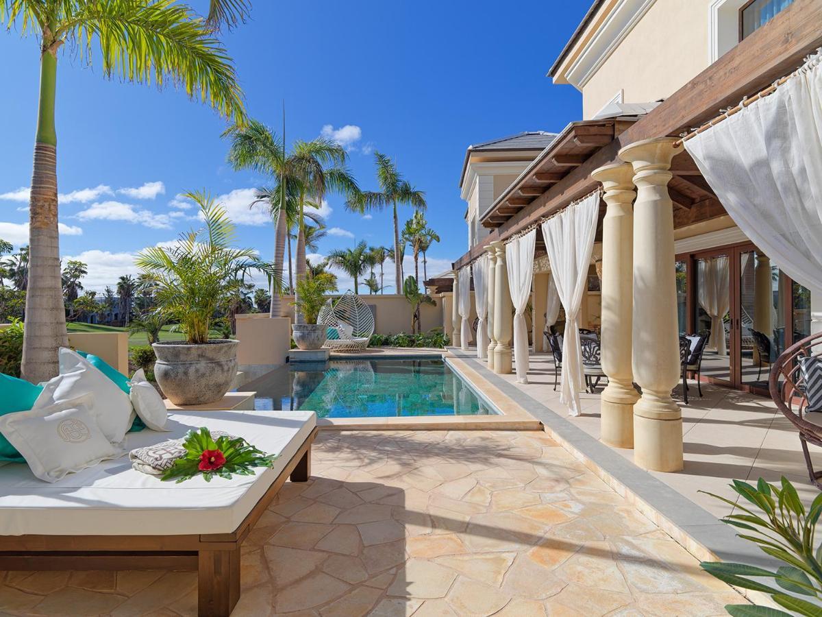 Villa Grand de 3 dormitorios con piscina privada