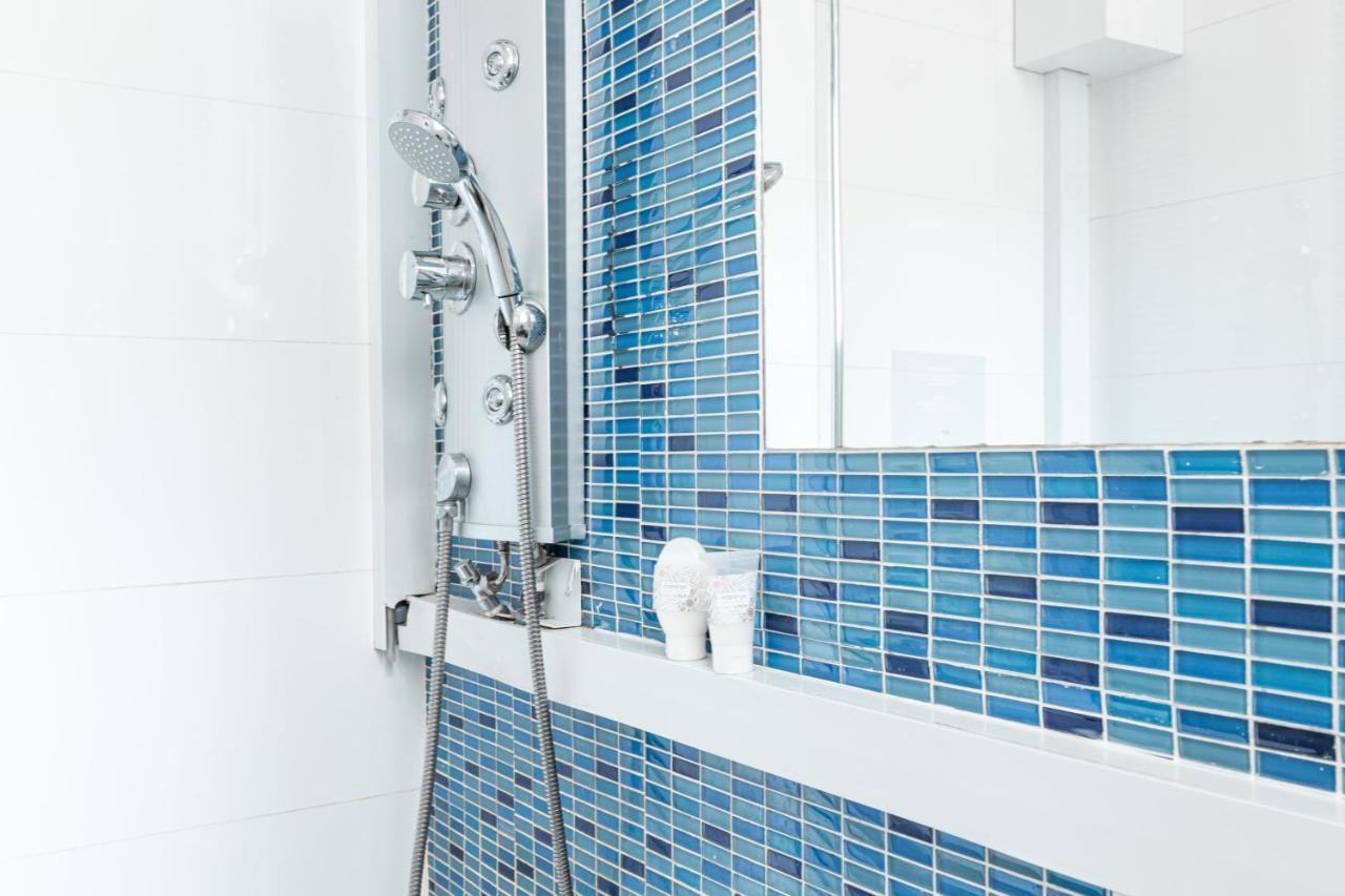 Double Room Private External Bathroom