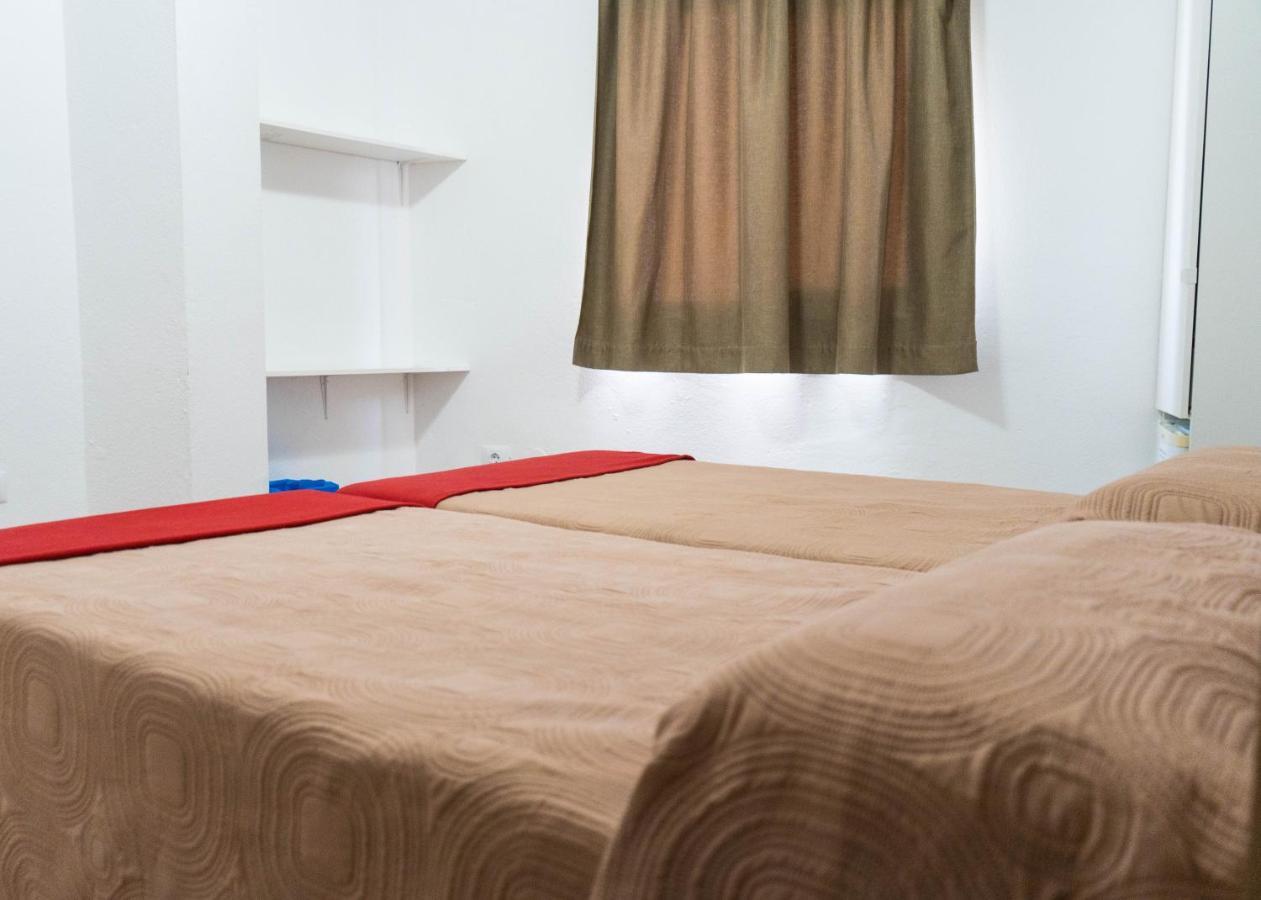 Double or Twin Room Sea View