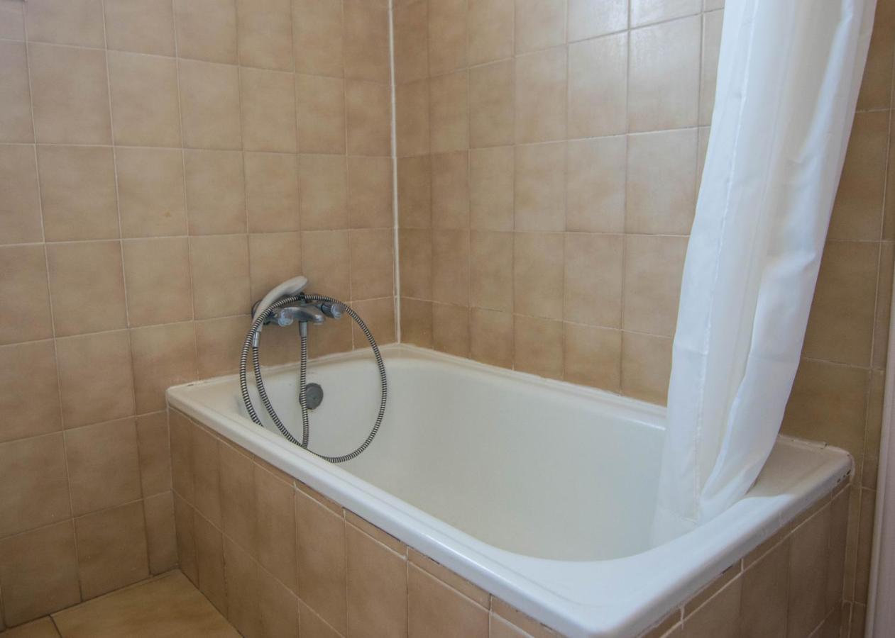 Triple Room Private Bathroom