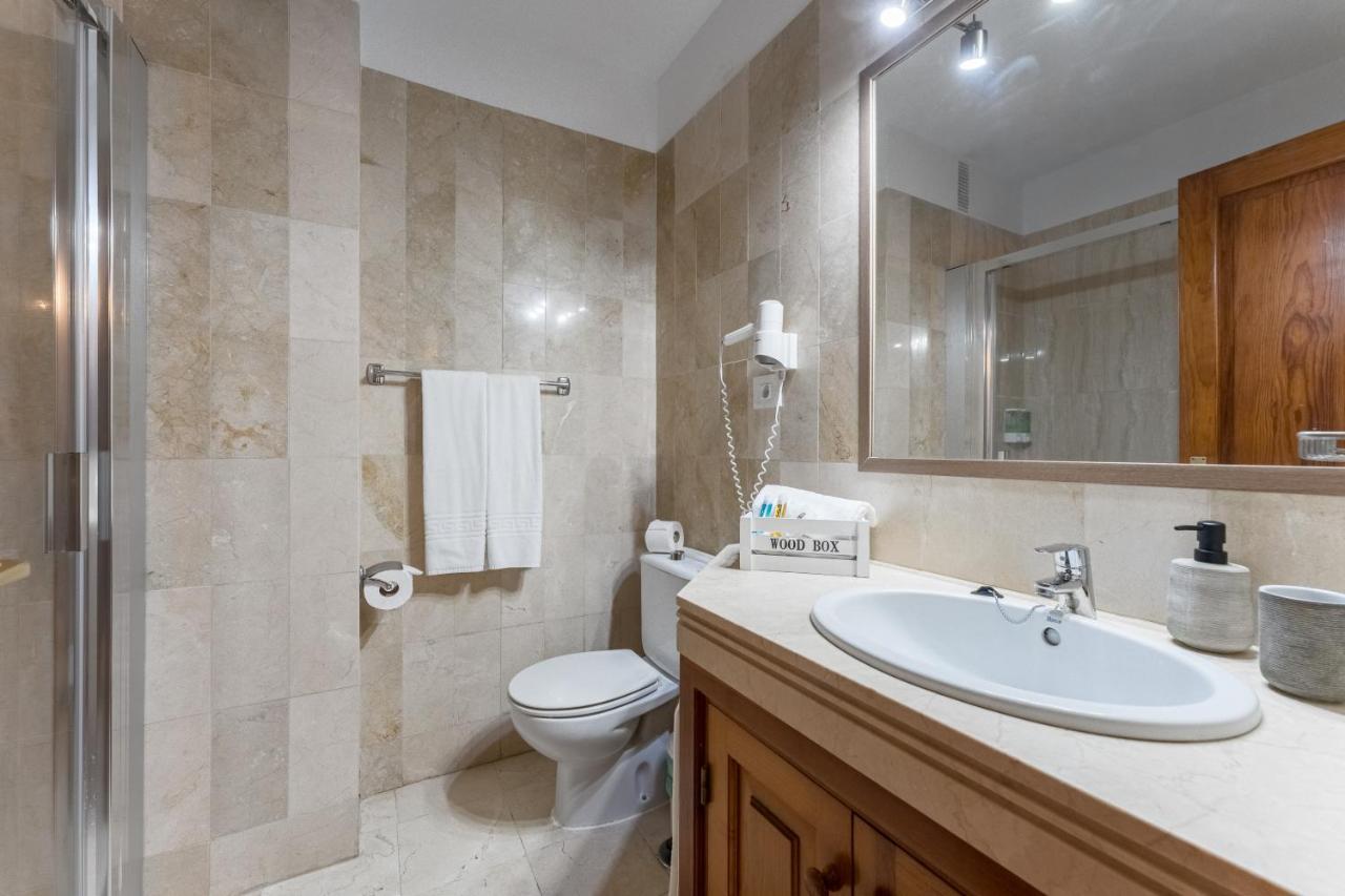 One-Bedroom Apartment,1270620115:JPEG