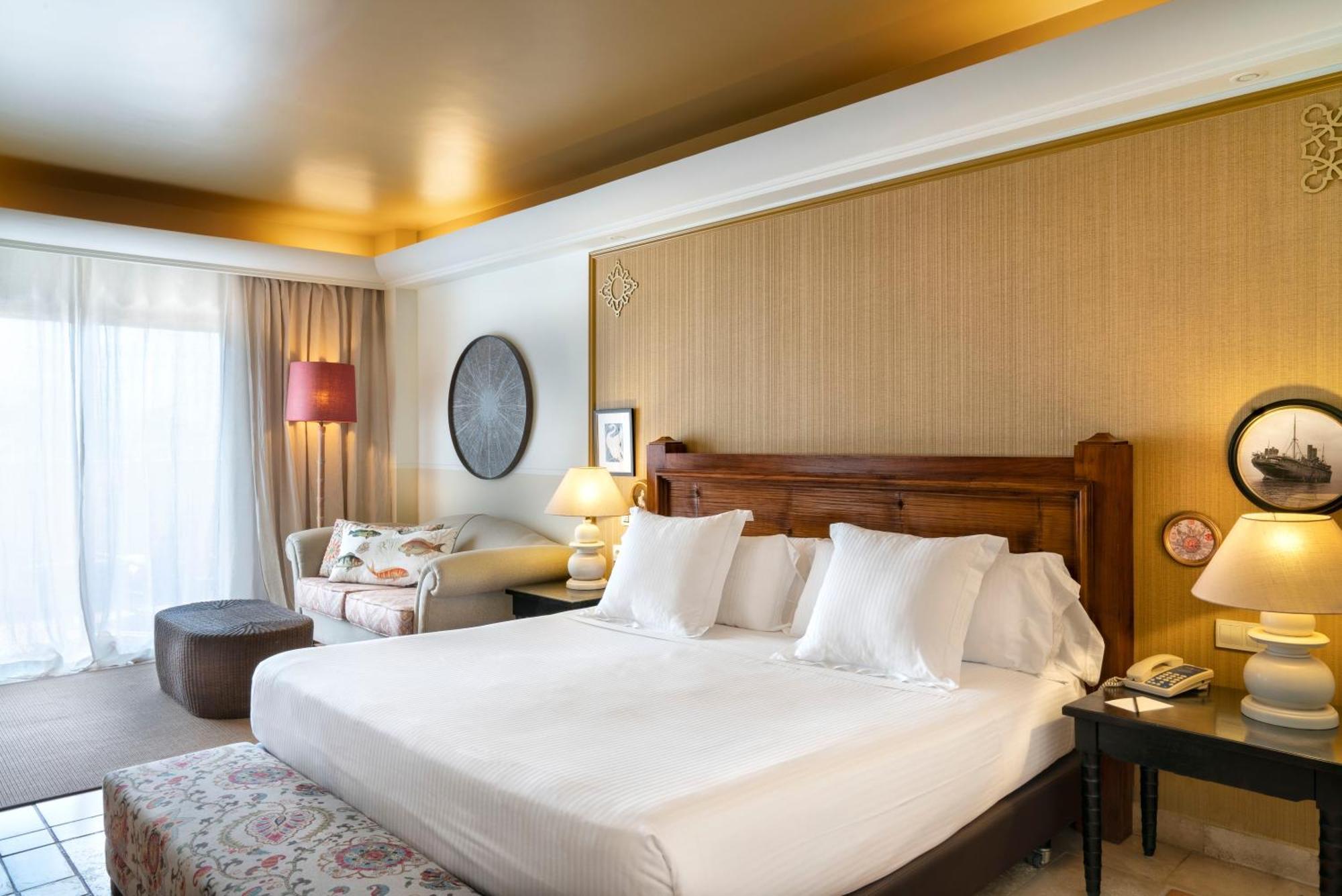 Superior Triple with Lateral Ocean View,1272413218:JPEG