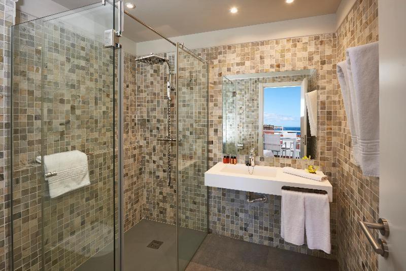 One-Bedroom Apartment,1272429868:JPEG