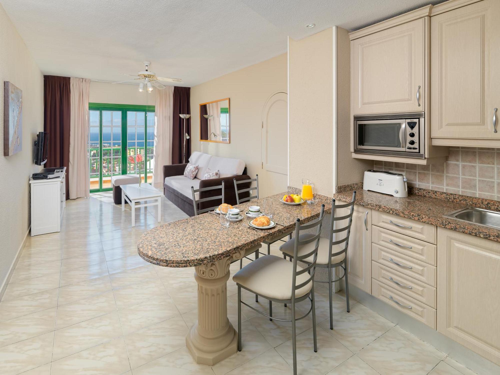 Neptuno Regency One-Bedroom