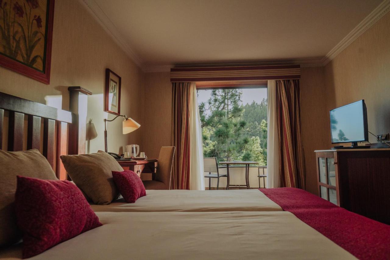 Habitación en el ático con vistas al jardín