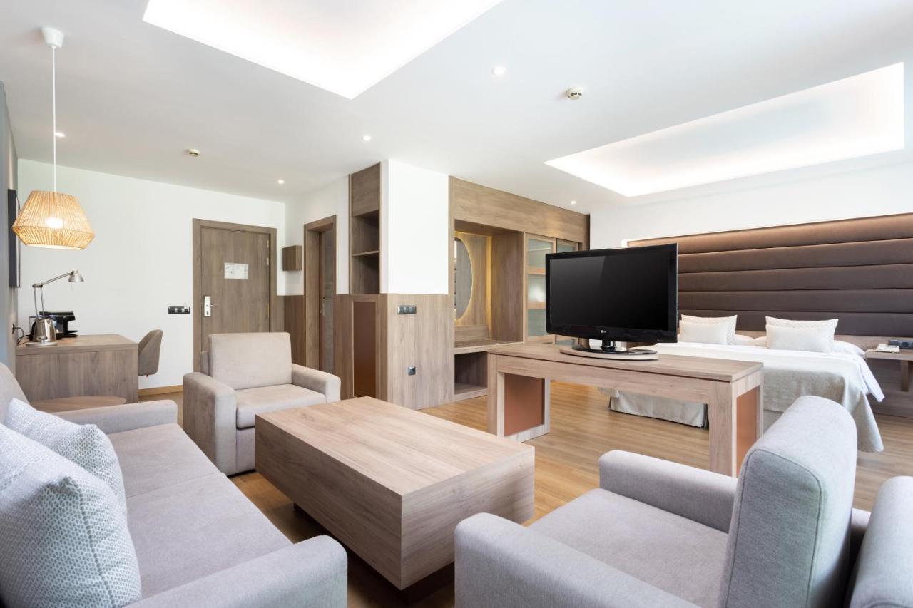 Junior Suite,1347306323:JPEG