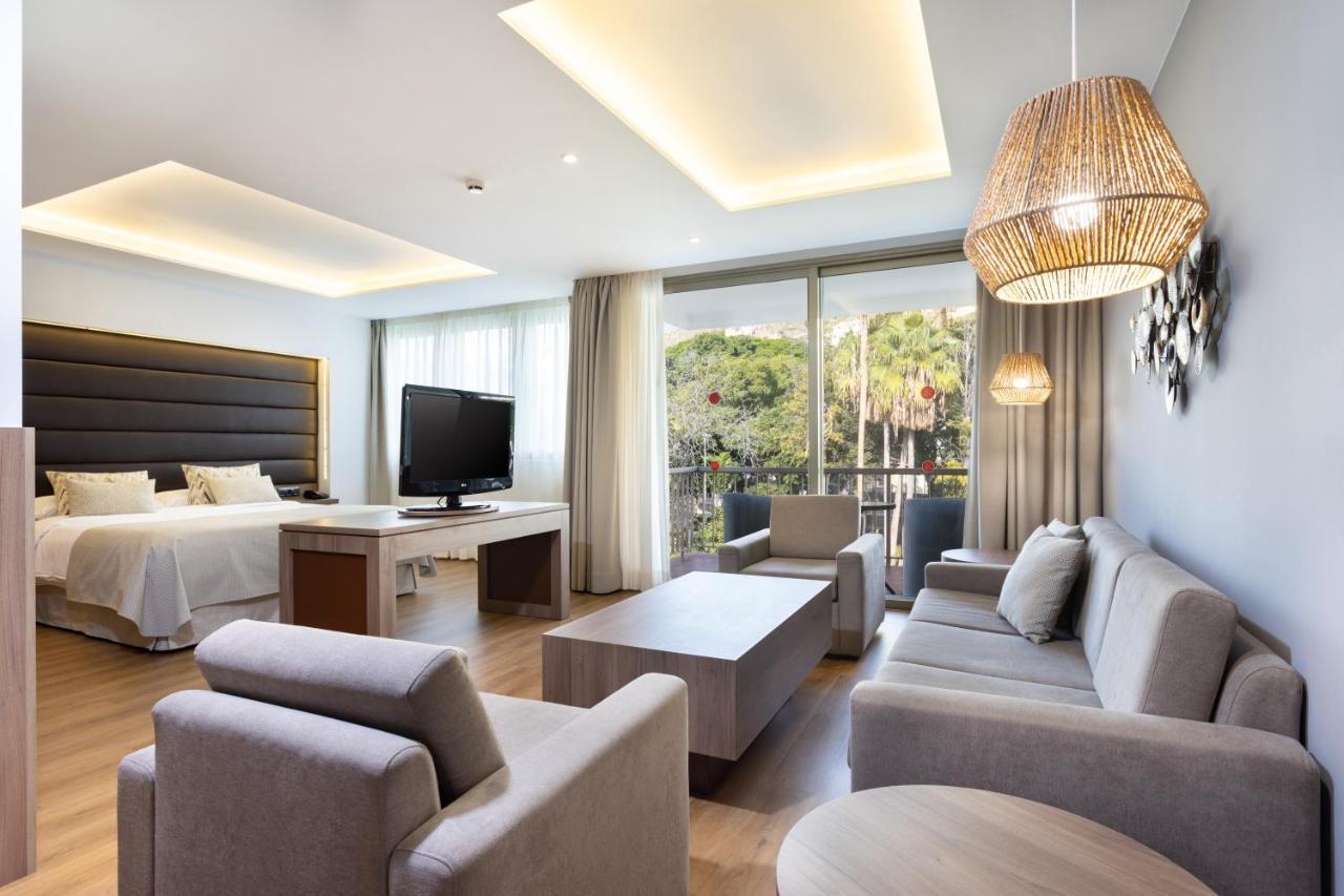 Junior Suite,1347306203:JPEG