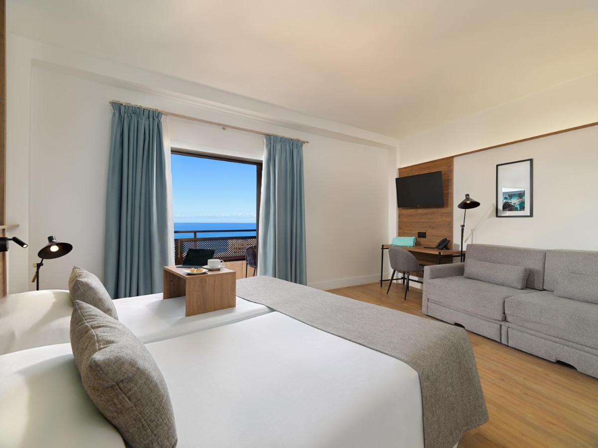 Junior Suite,1361238284:JPEG