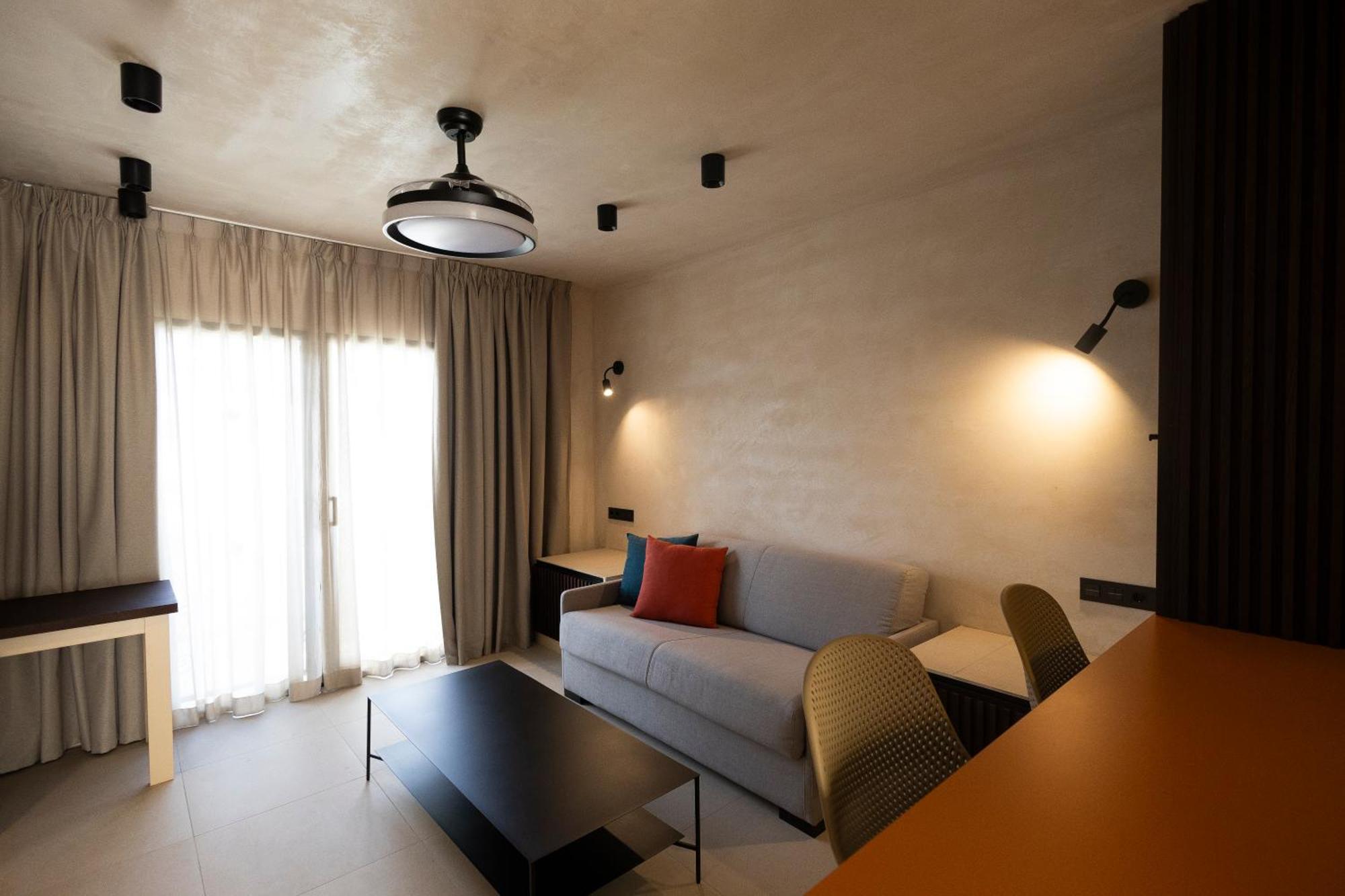 Deluxe Studio Private Terrace