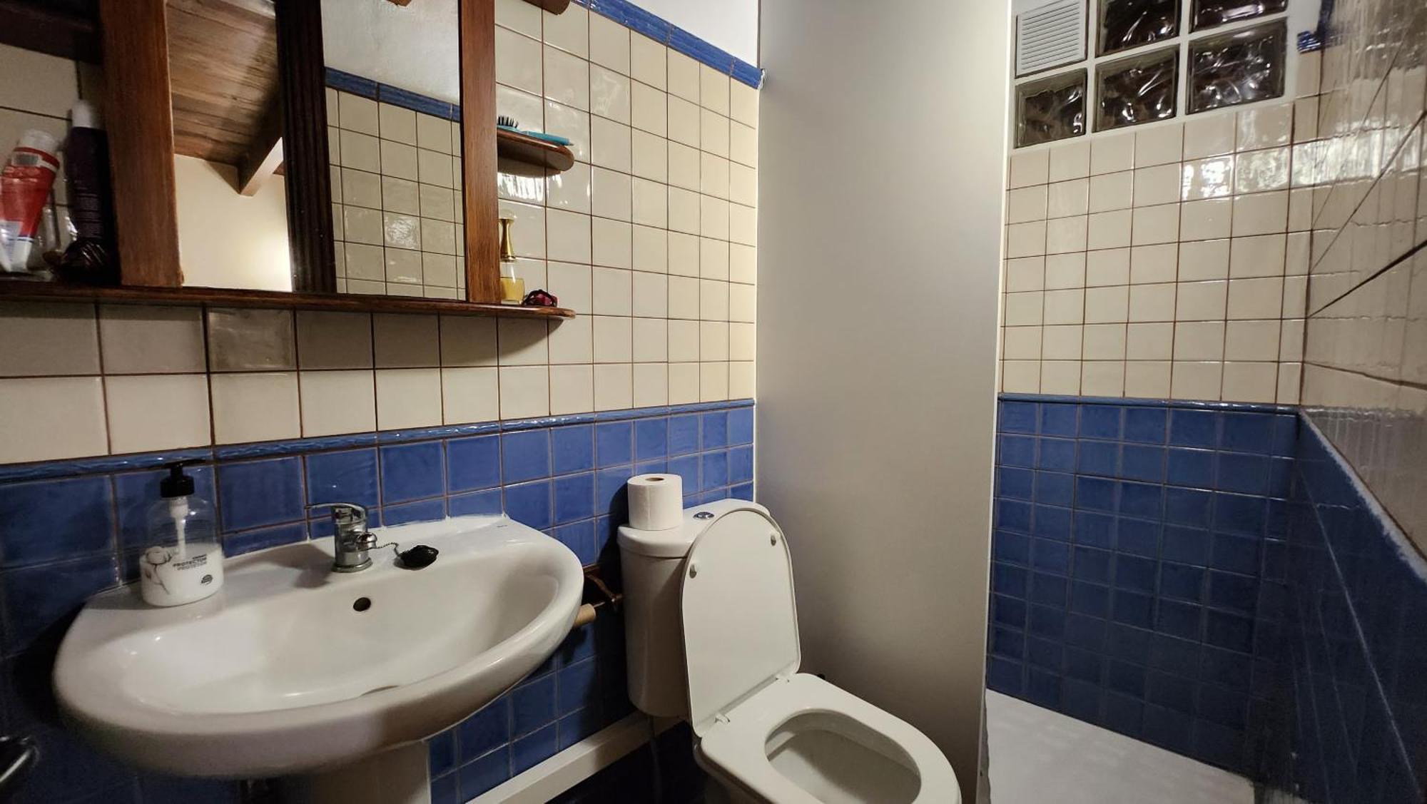 Habitación Doble con baño privado - 2 camas