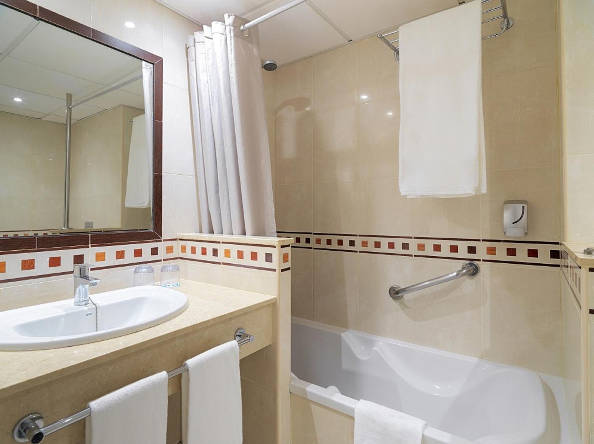 Superior Double Room,1550589145:JPEG