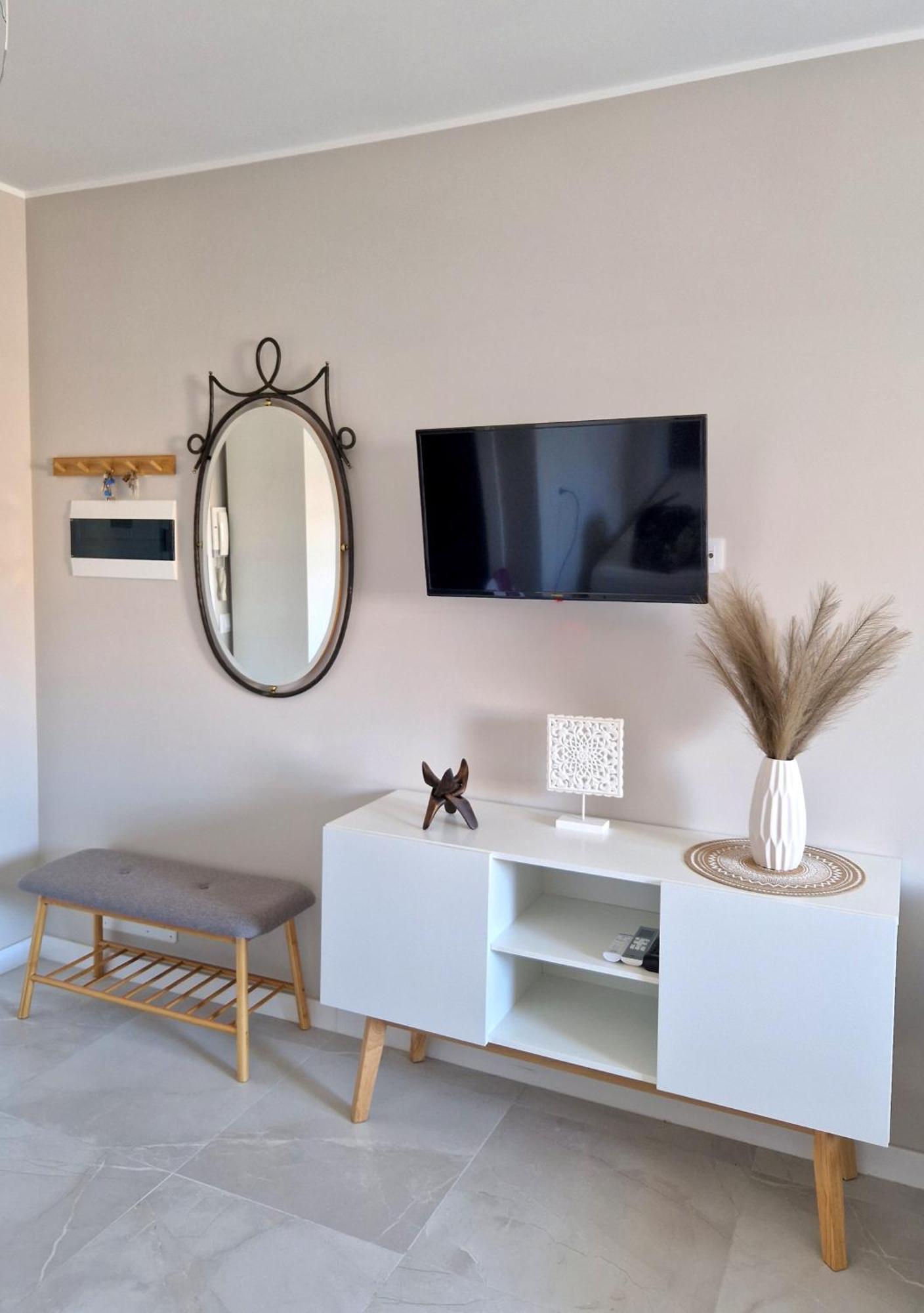 Studio Apartment,1606094305:JPEG