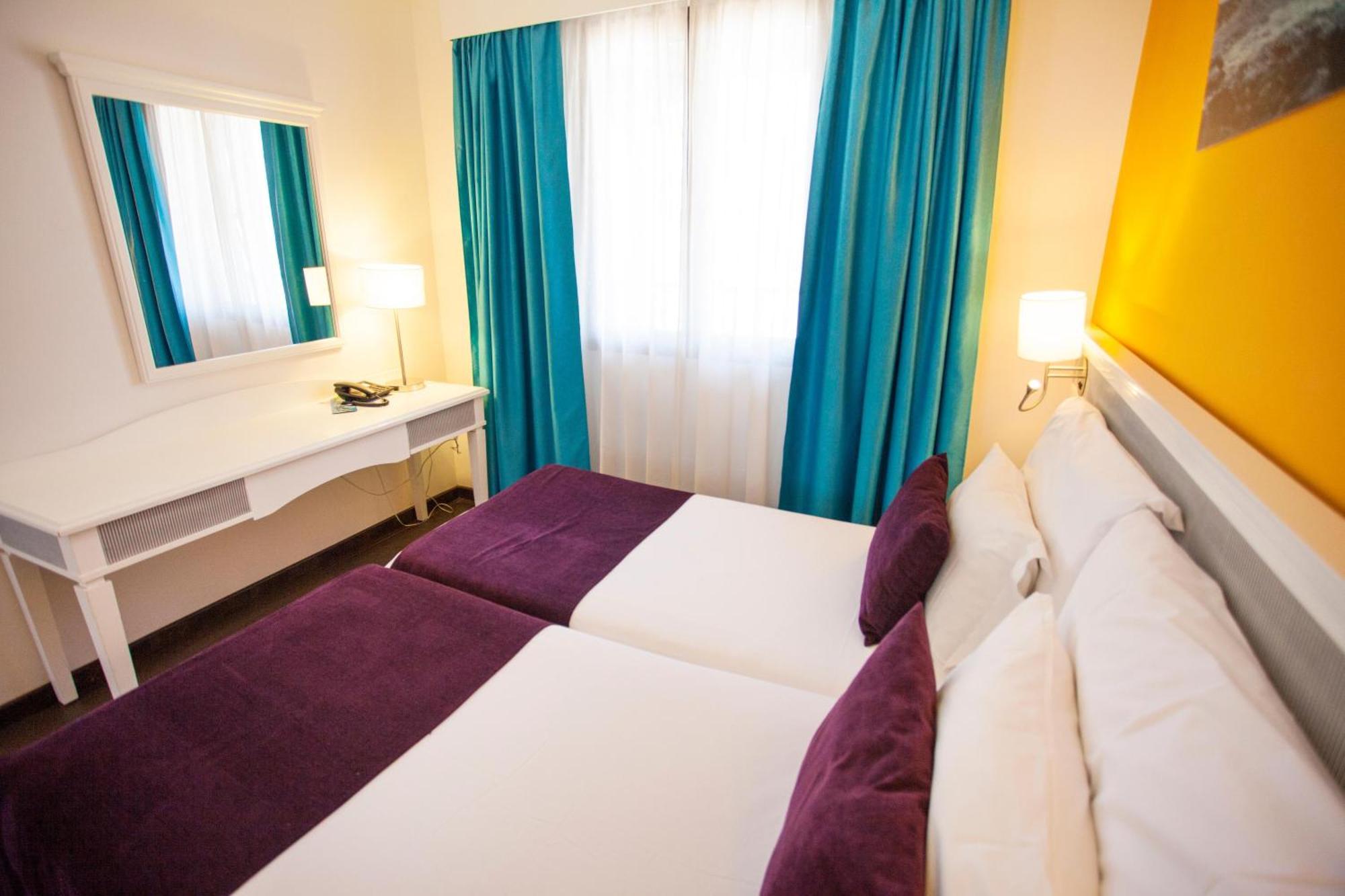 Superior One-Bedroom Apartment