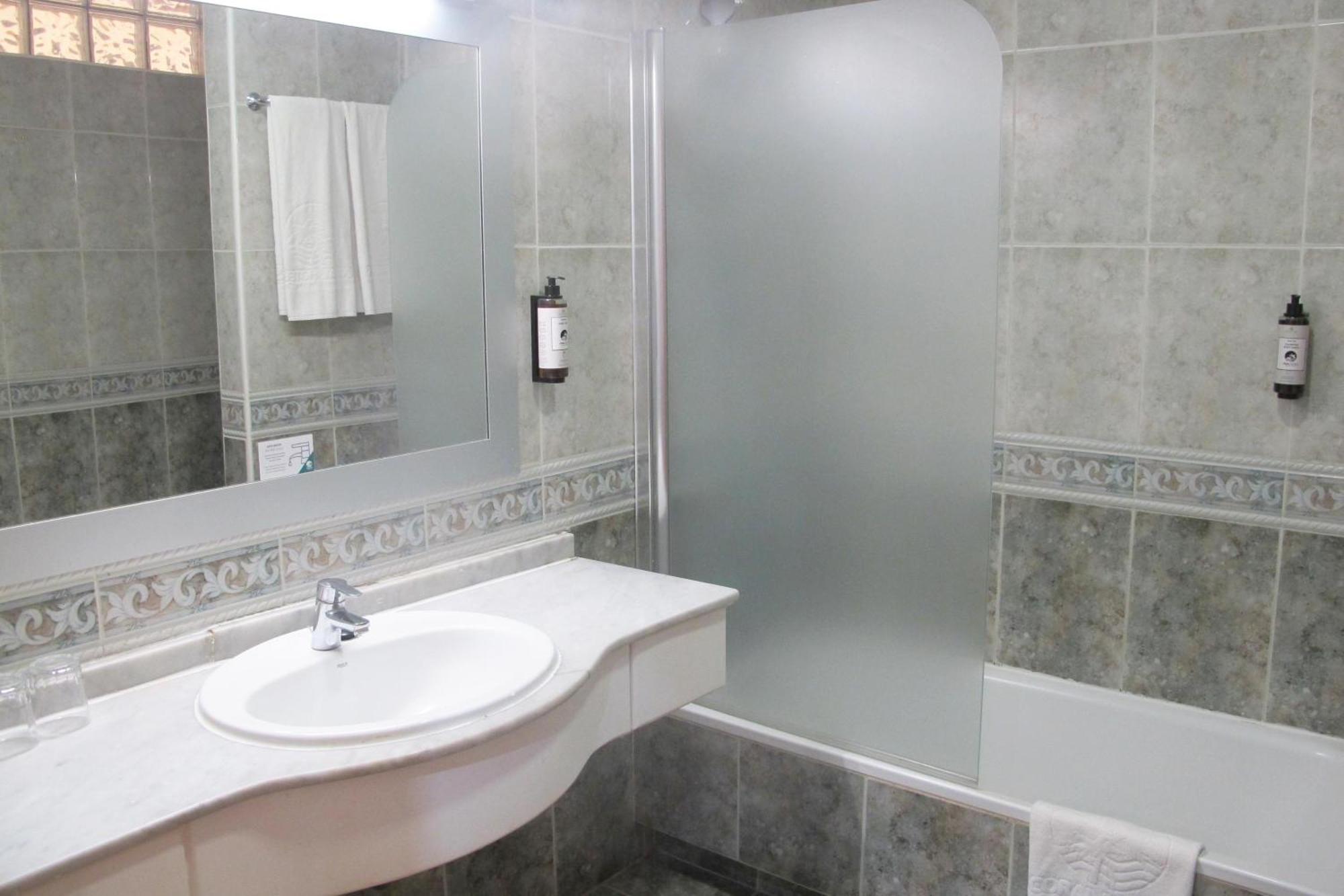 Appartamento con 1 Camera da Letto e Giardino Privato (3 Adulti + 1 Bambino)