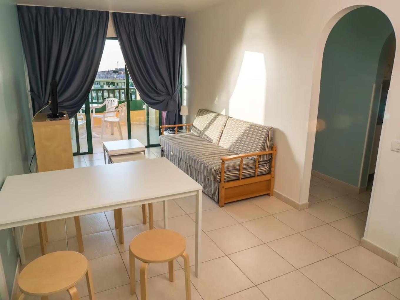 Classic Apartment,1742720713:JPEG