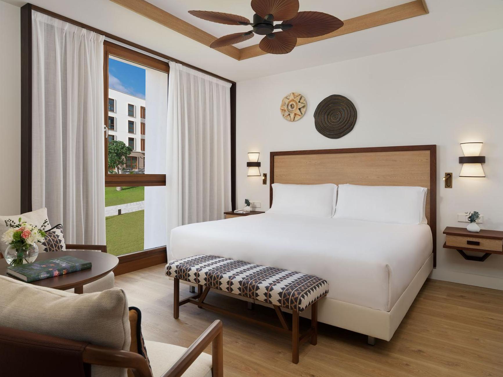 Deluxe Double Room Garden View