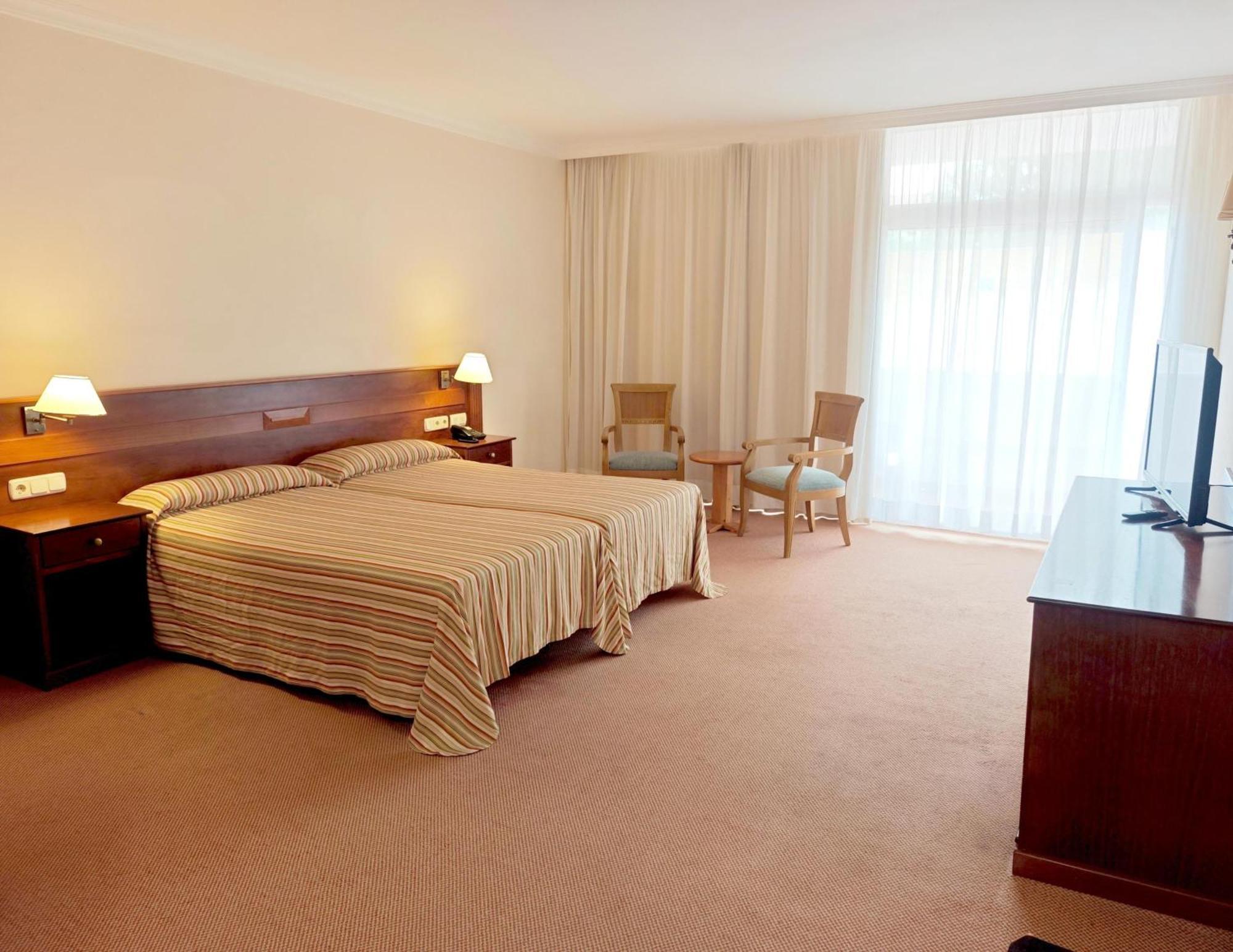 Chambre Double - Vue sur Montagne