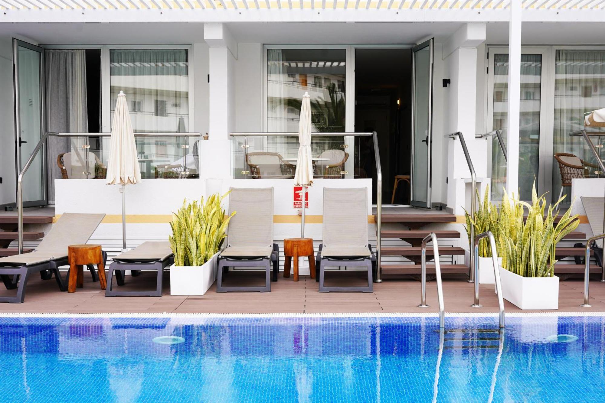 Junior Suite Swim Up