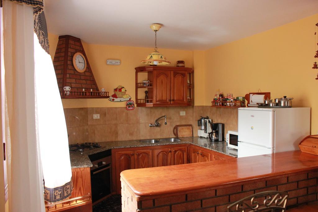 Holiday Home,443930805:JPEG