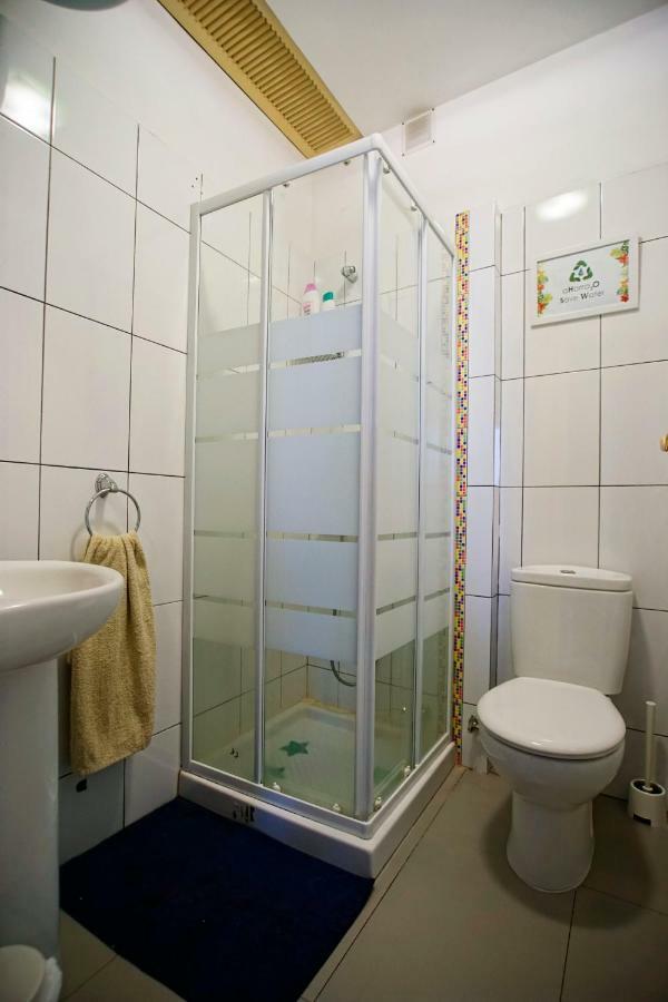 Classic Triple Room with Shared Bathroom,862890941:JPEG