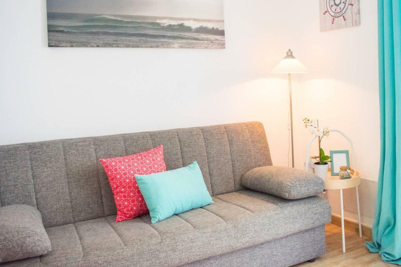 One-Bedroom Apartment,893199049:JPEG