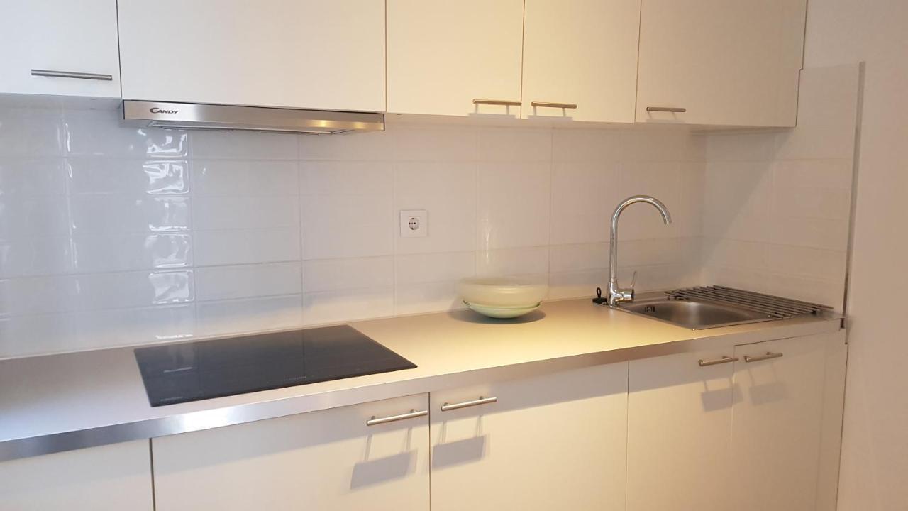 One-Bedroom Apartment,921306793:JPEG