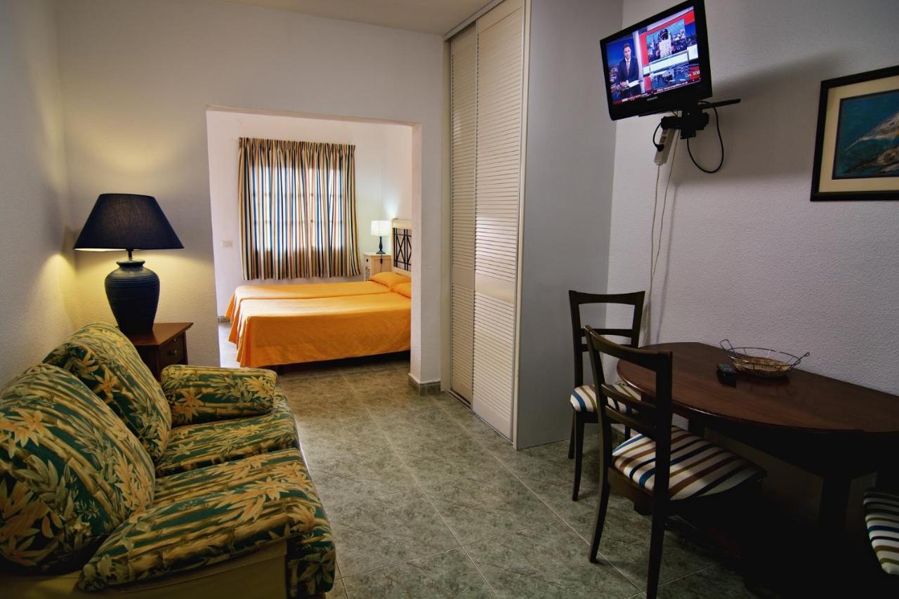 Studio Apartment,918731974:JPEG