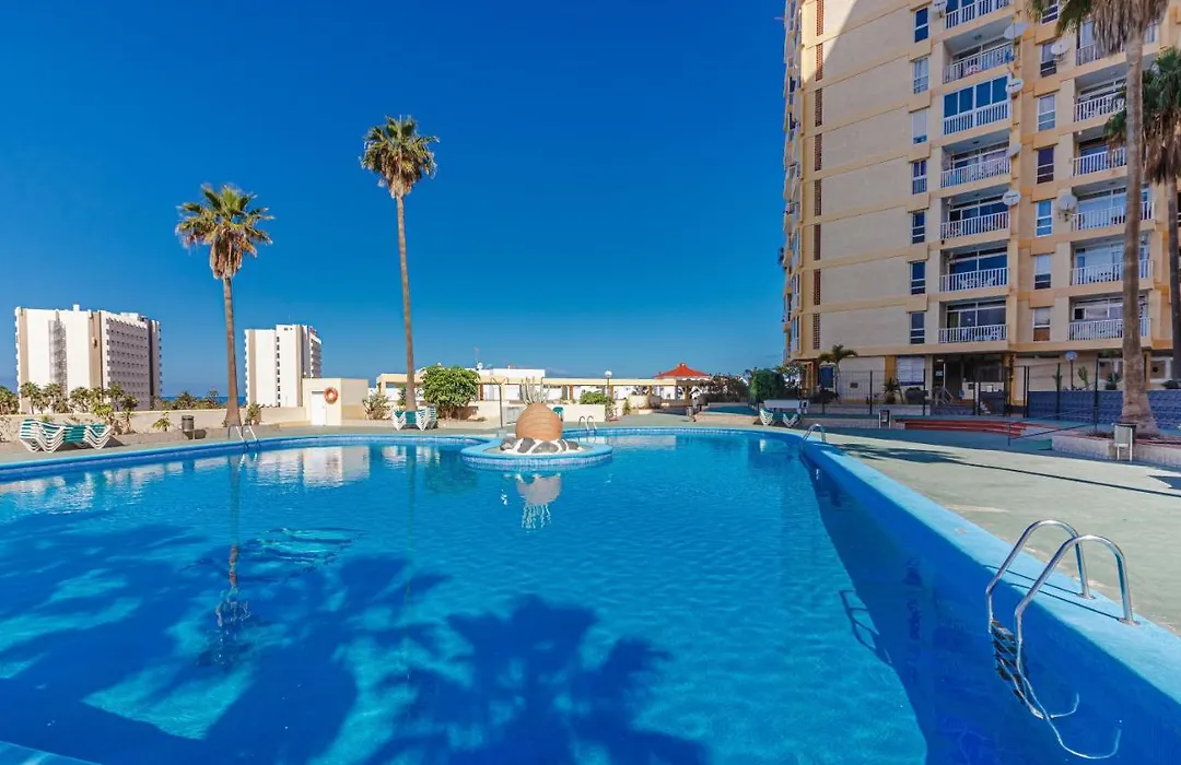 Las Americas Best! Torres De Yomely11-1