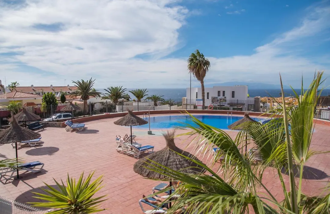 C103 Big Terrace, Pool!-1
