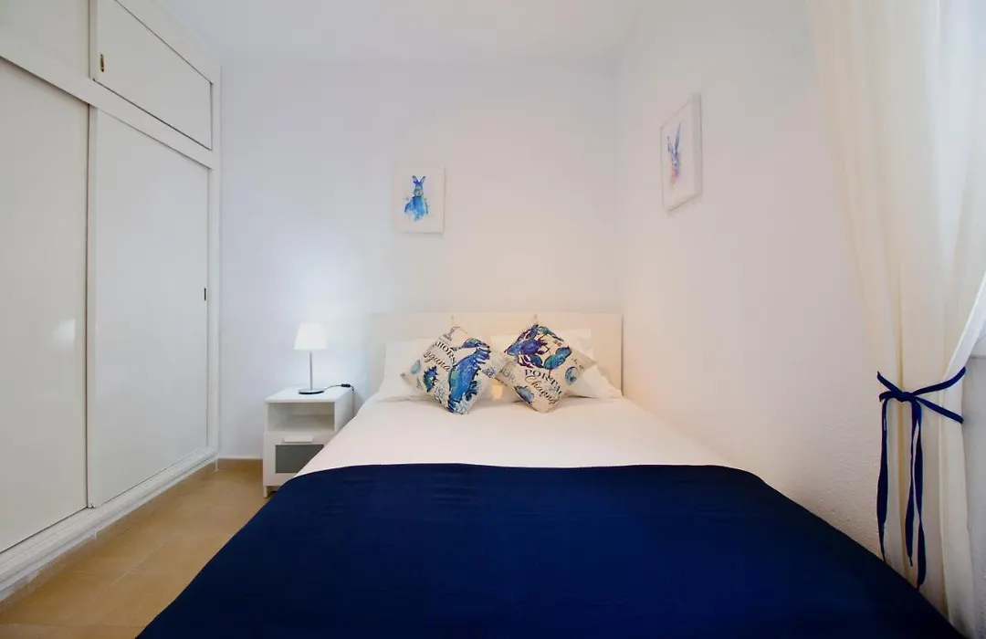 Los Angeles 3 Bed Apartment With Pool-1
