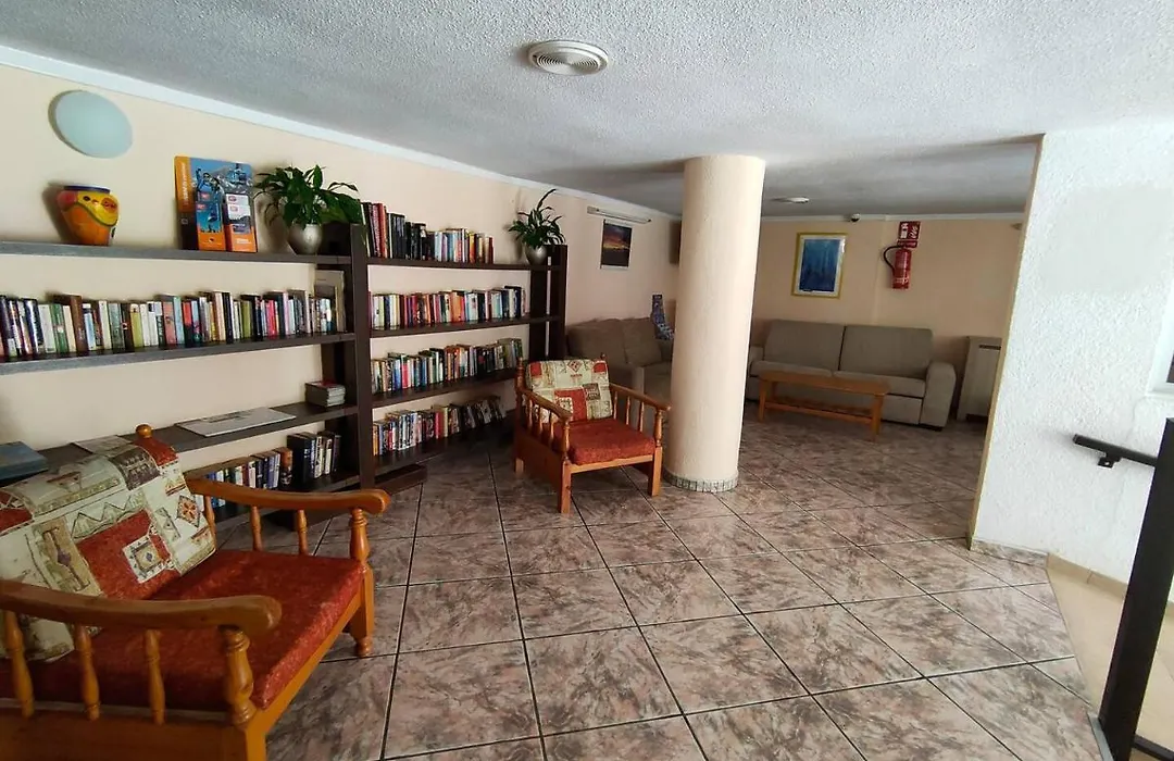 Grazioso Studio In Las Americas-1