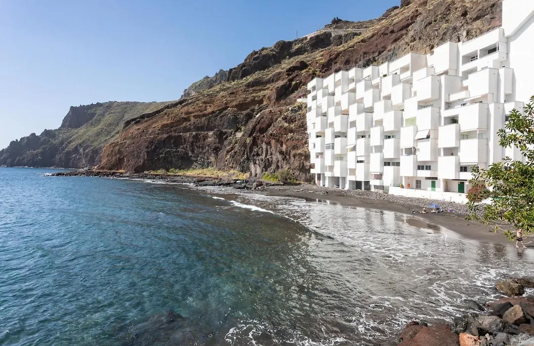 Home2Book Beach Front Las Gaviotas-1
