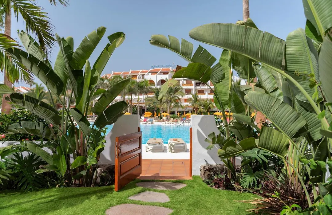 Villas Parque Santiago III By Upper Luxury Housing-1
