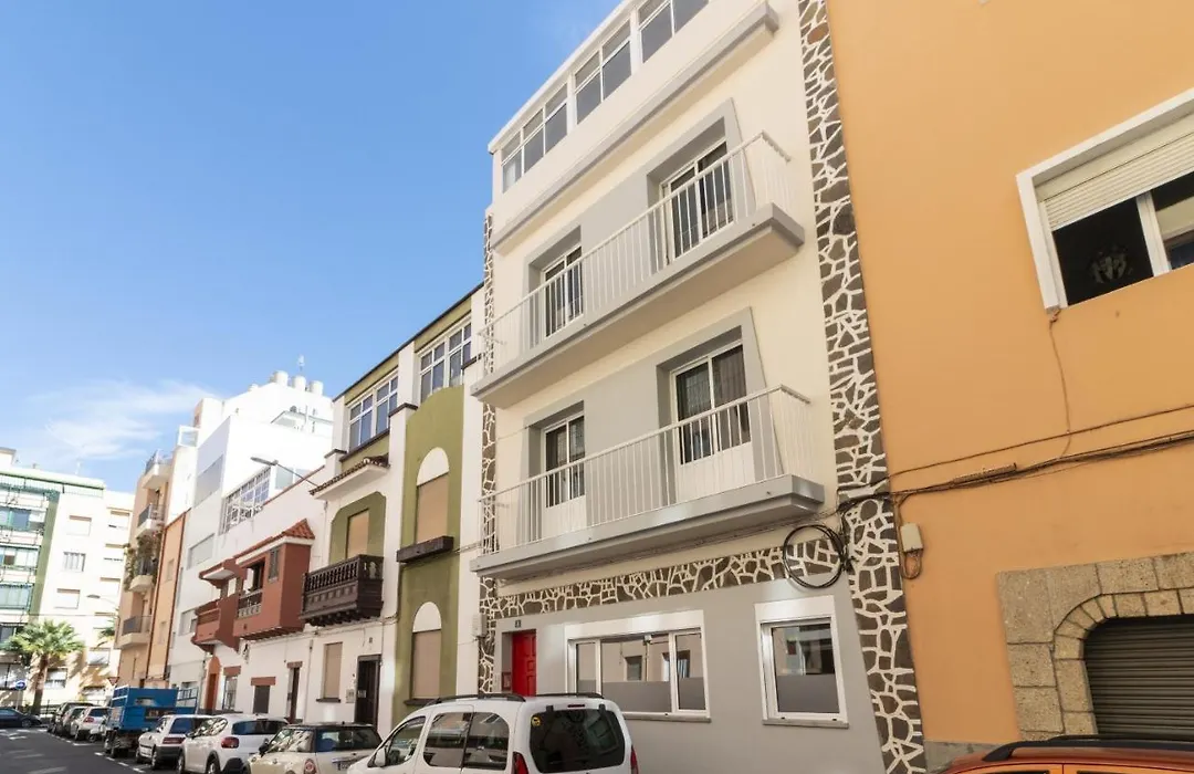 Homeforguest Moderno Apartamento En Santa Cruz-1