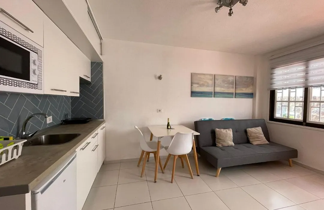 Precioso Apartamento En Los Cristianos-1