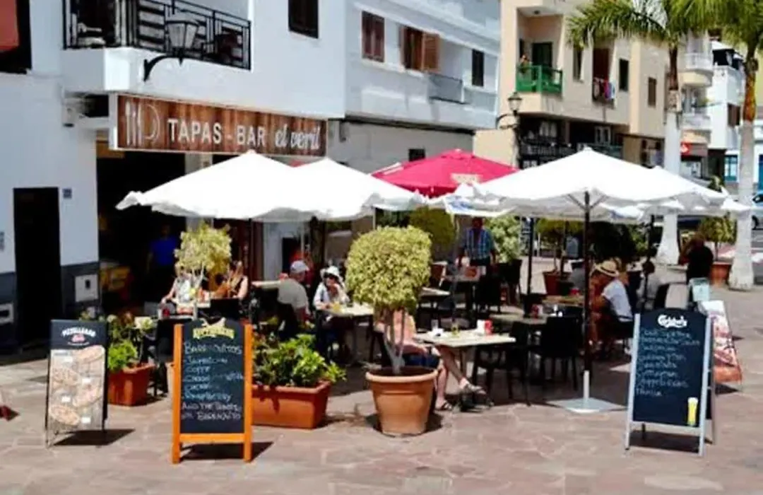 ALMar WeGo Alcalá! Tenerife South- Private Rooms in Shared Apartment- Habitaciones Privadas con baños compartido-1