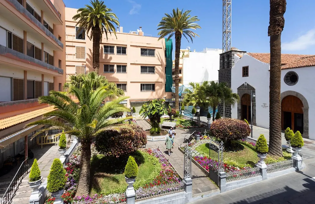 New Bright And Central Home With 2 Bedrooms-1