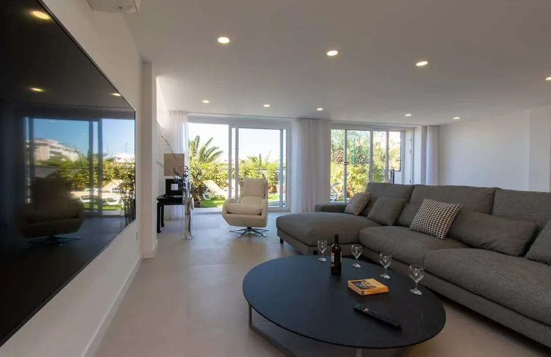 Villa Ulani With Air Conditioning-1