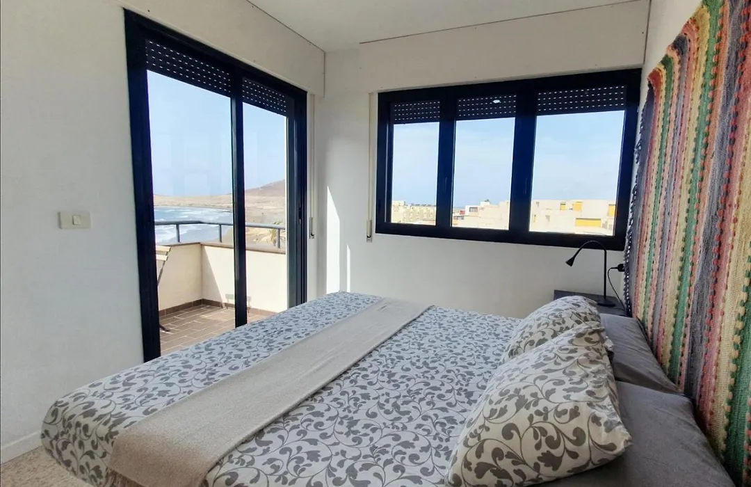 Alquilaencanarias El Medano Spectacular Terrace And Sea Views A-1