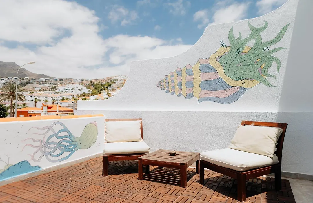 Endless Summer Hostel (Adults Only)-1