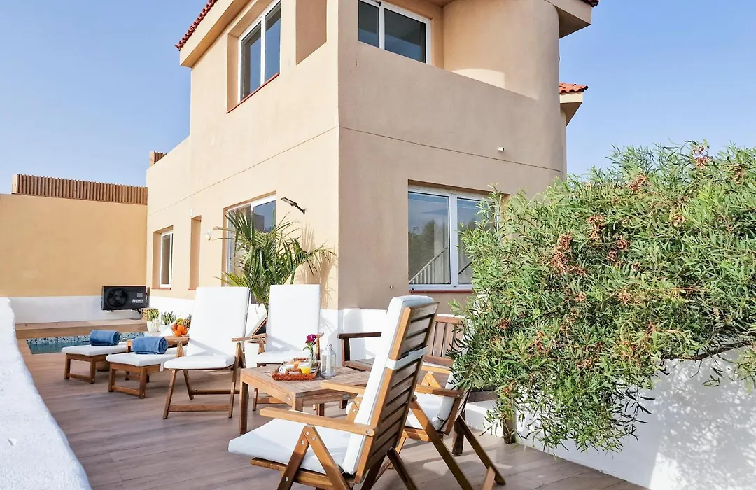 Seaside Home Jacuzzi Pool Free Surf Retreat-1