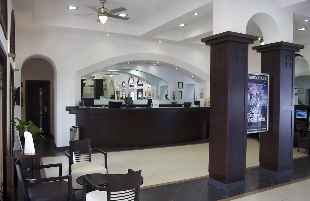 Ona Beverly Hills Suites-1