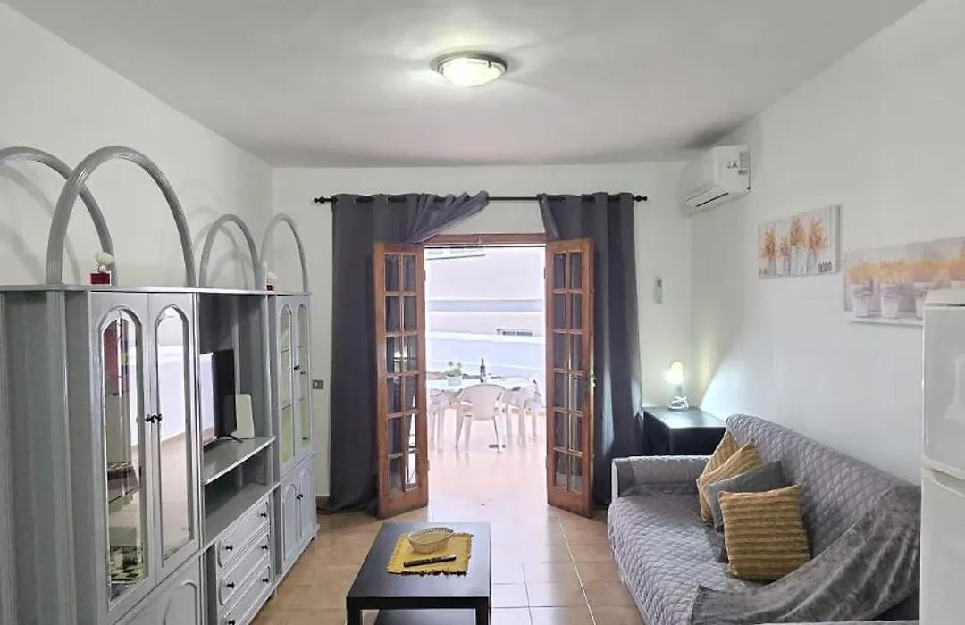 Los Cristianos Apartment, 1 Bedroom Wifi Free & Big Terrace-1
