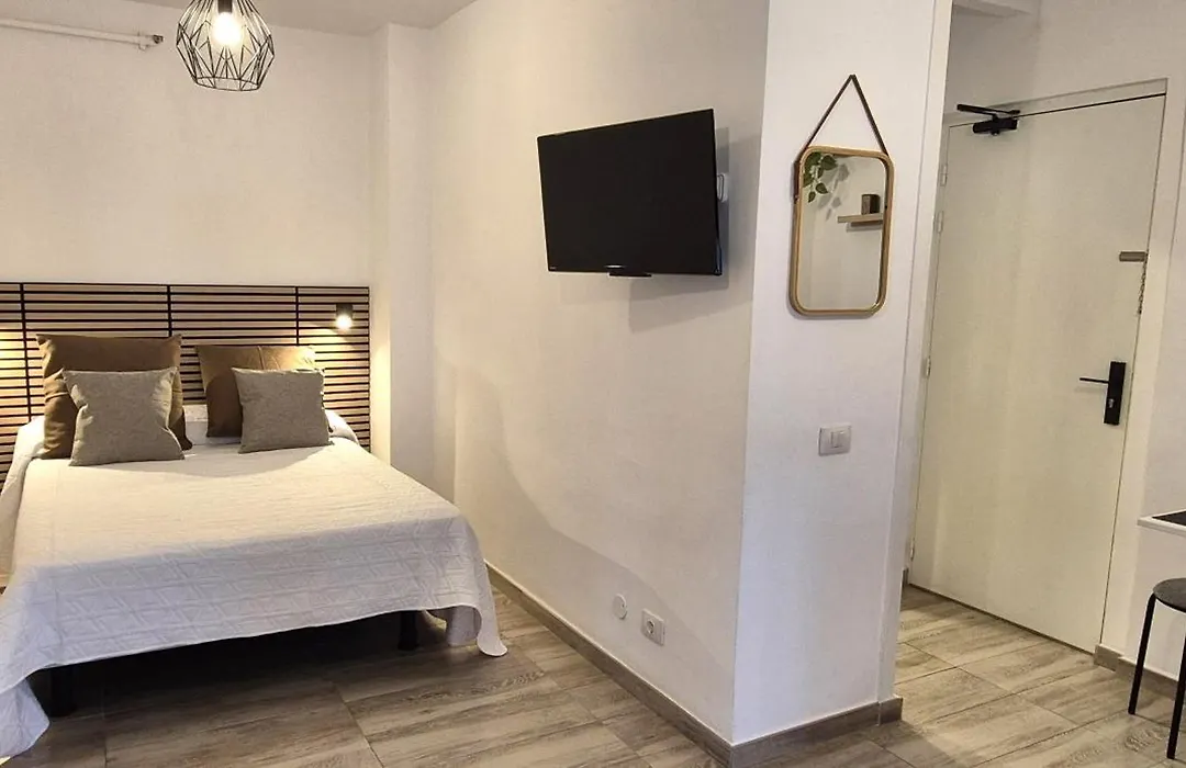 Apartamento Con Piscina En Puerto De La Cruz-1