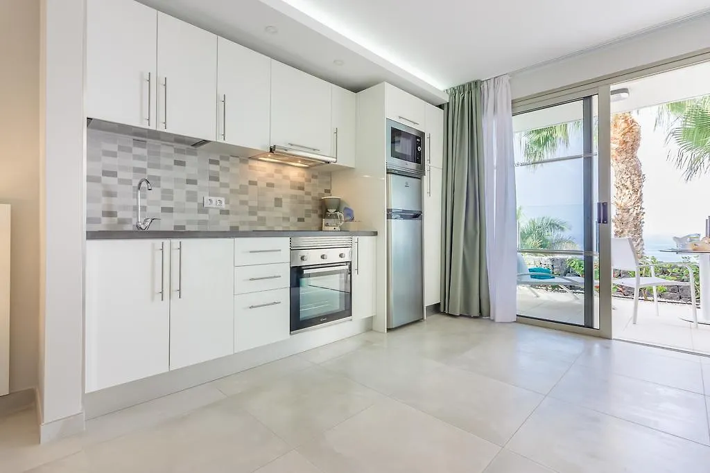 Klayman Diamond Aparthotel-1