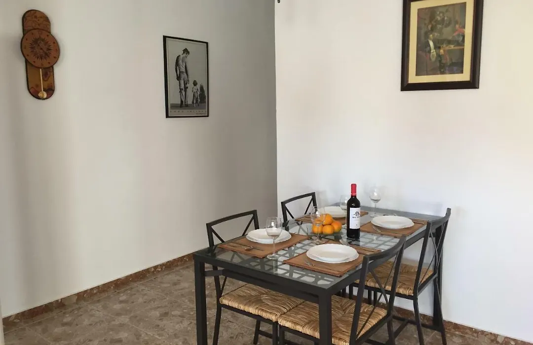 Apartamento Situado En El Centro De Santa Cruz-1