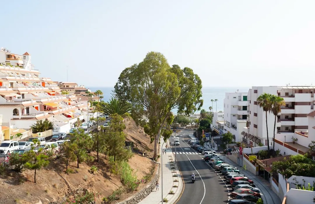"Las Dos Terrazas": Atico En Complejo Residencial-1