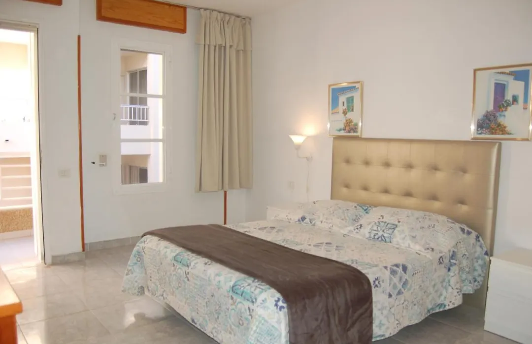 Apartamentos Los Laureles-1